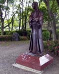 啄木望郷の像