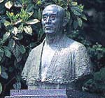 瀬川正三郎像